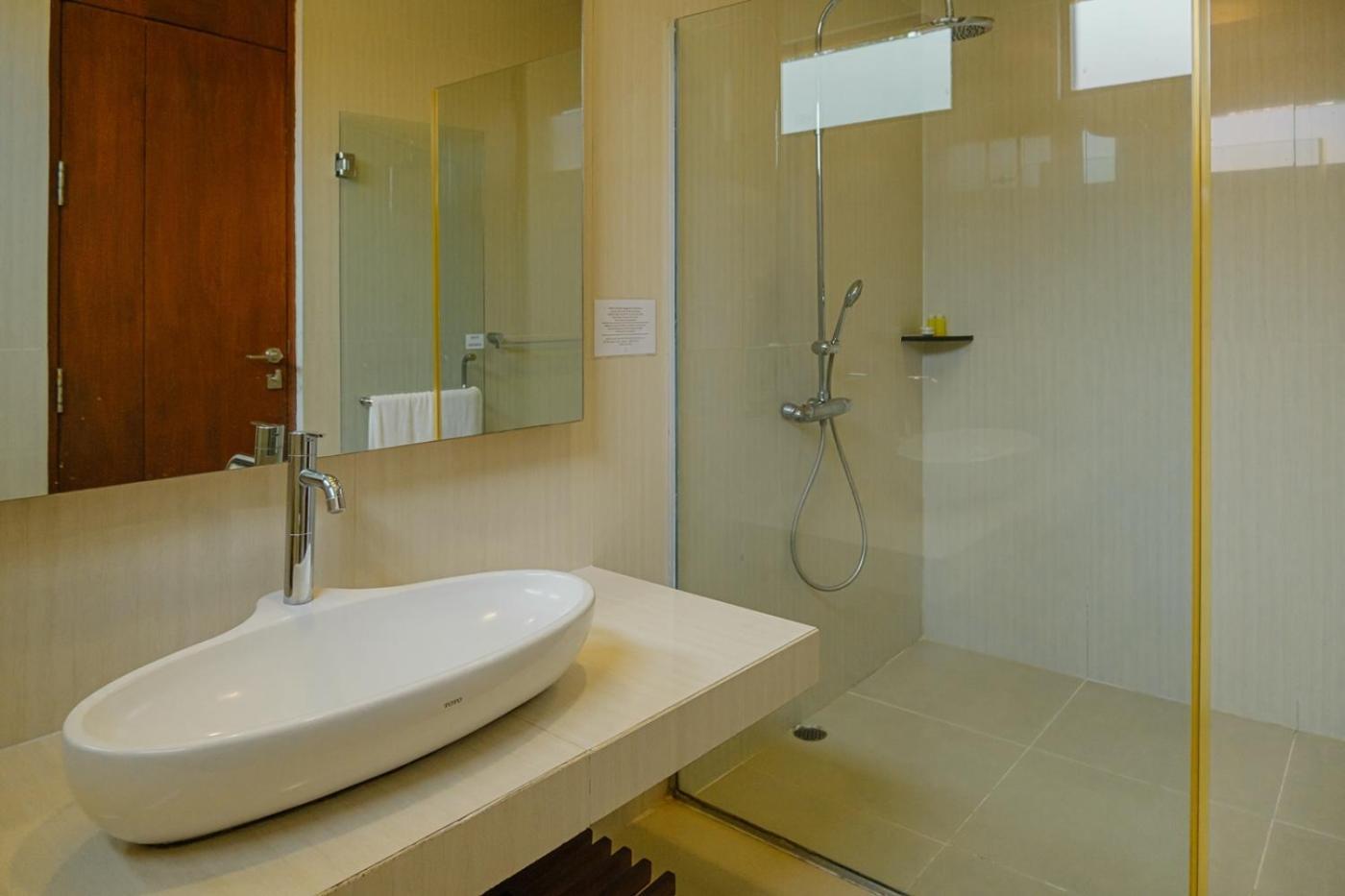 Oyama City View Villa 4 Bedrooms With A Private Swimming Pool Bandung Exterior foto