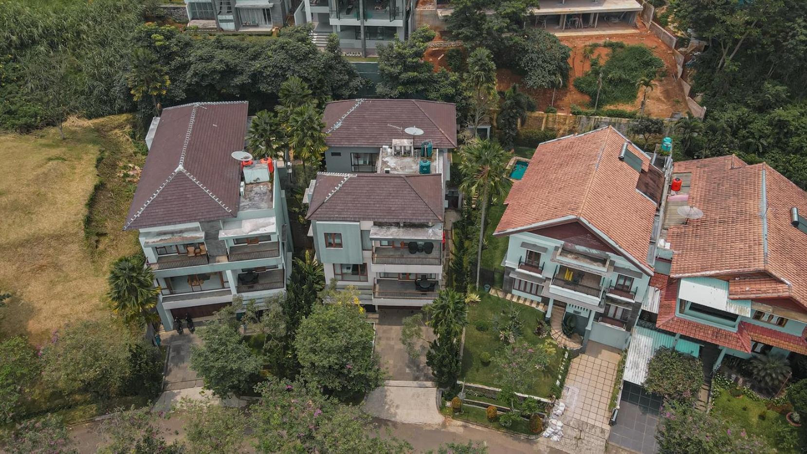 Oyama City View Villa 4 Bedrooms With A Private Swimming Pool Bandung Exterior foto